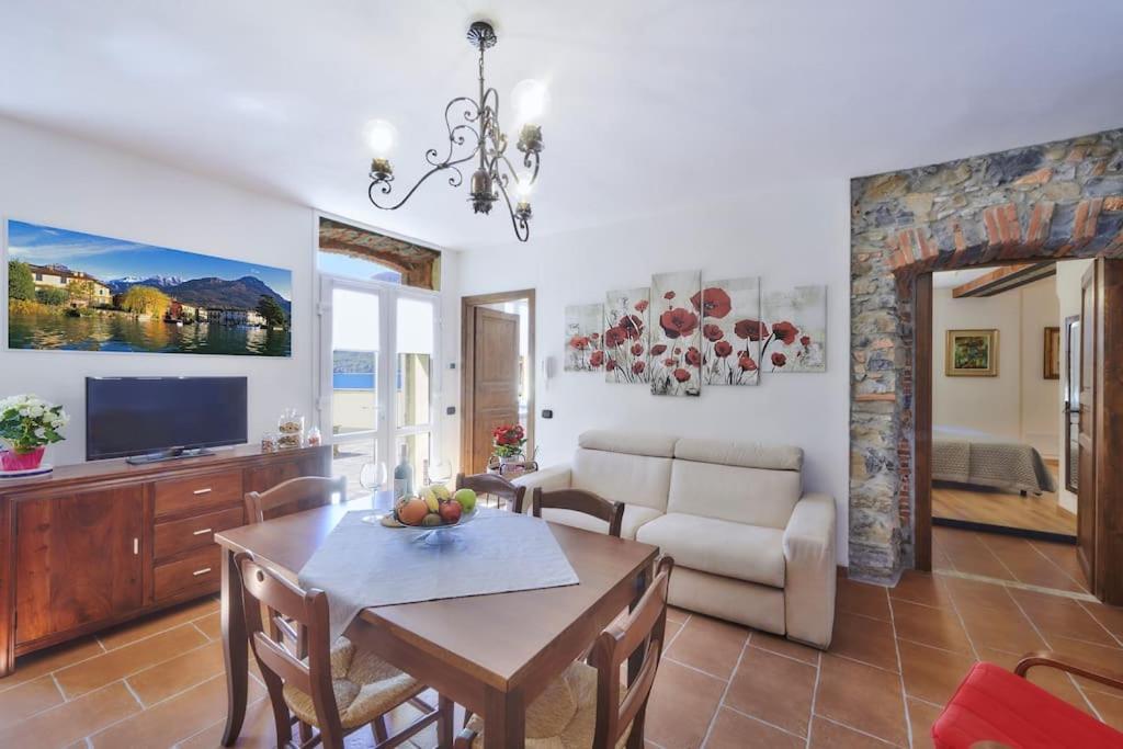 Casa Ducale Como Lake View Мандельо дел Ларио Екстериор снимка
