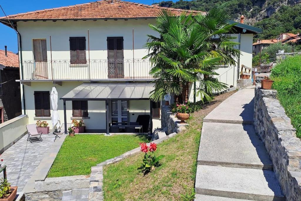 Casa Ducale Como Lake View Мандельо дел Ларио Екстериор снимка